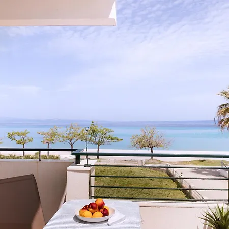 Seas The Day - Beachfront, Amazing Sea Views بيت للعطل بيفكوهوري