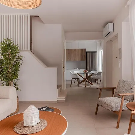 Seas The Day - Beachfront, Amazing Sea Views بيفكوهوري