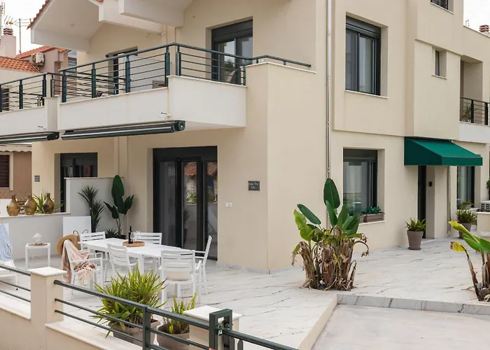 Seas The Day - Beachfront, Amazing Sea Views Πευκοχώρι